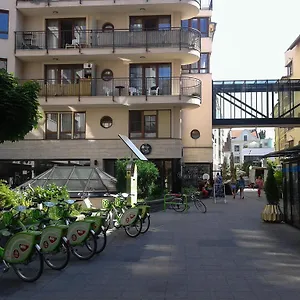 Apartment Gozsdu Spacious, Budapest